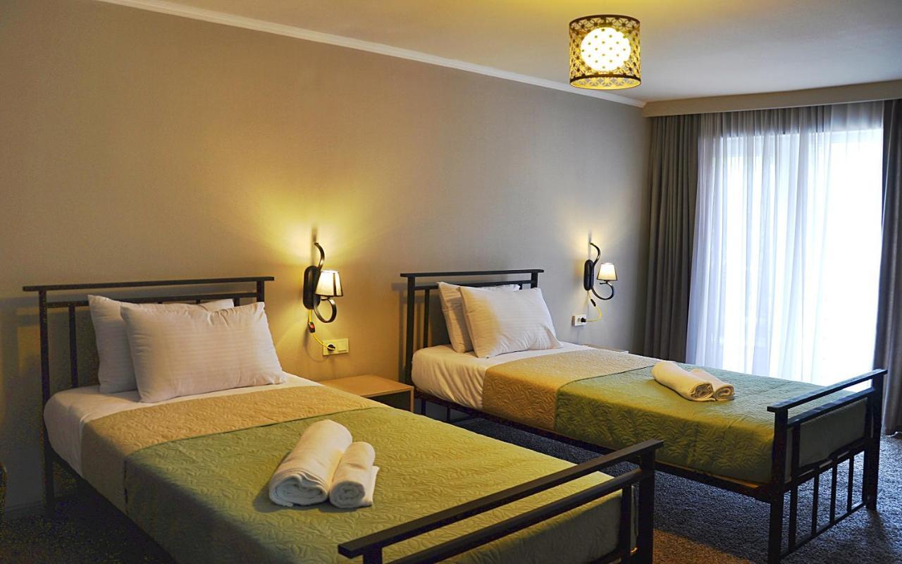 Art Hotel Claude Monet Tbilisi Ngoại thất bức ảnh