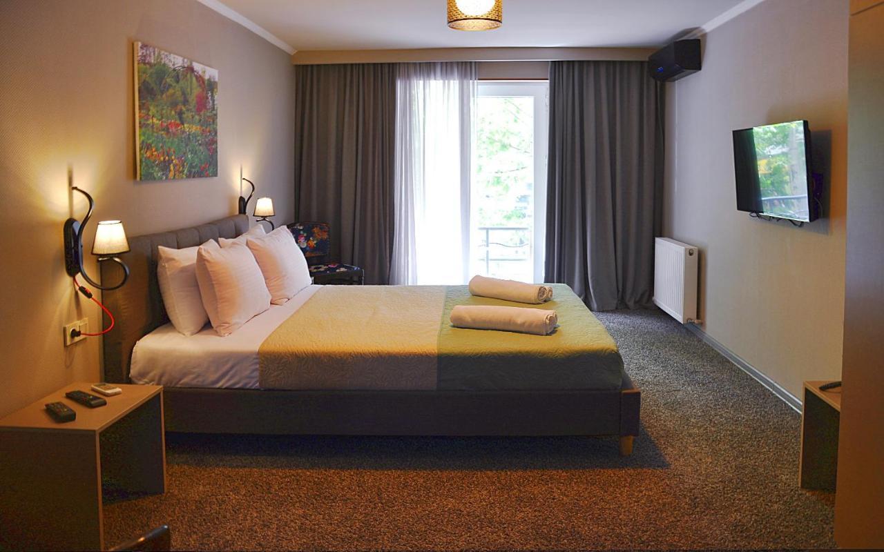 Art Hotel Claude Monet Tbilisi Ngoại thất bức ảnh
