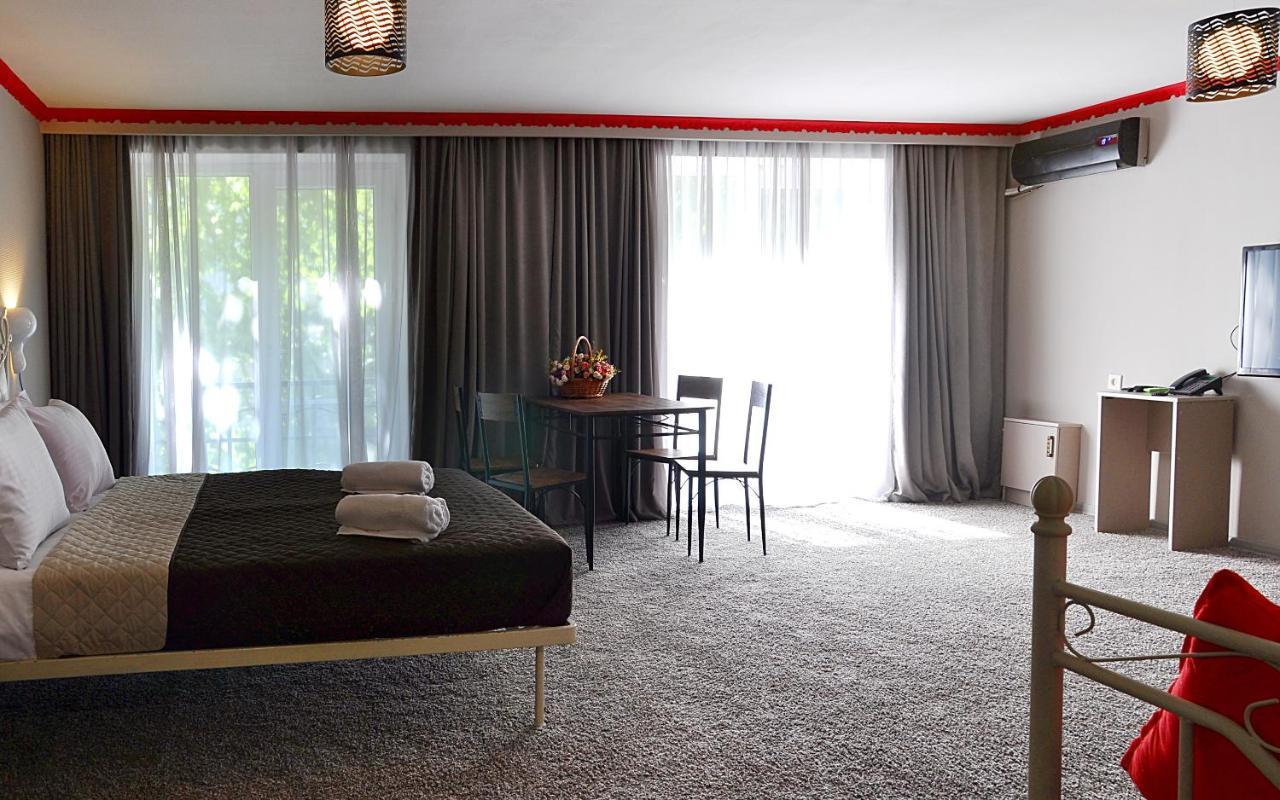 Art Hotel Claude Monet Tbilisi Ngoại thất bức ảnh